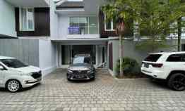 01. Dijual / Dikontrakan Rumah Baru di Garden Town House, Sunset Road