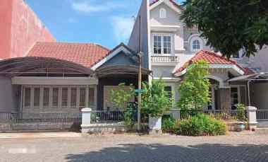 dijual rumah kutisari