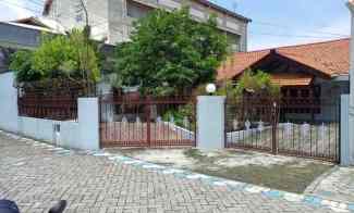 dijual rumah kutisari dalam