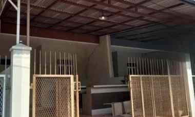 Rumah Dijual di kutisari indah