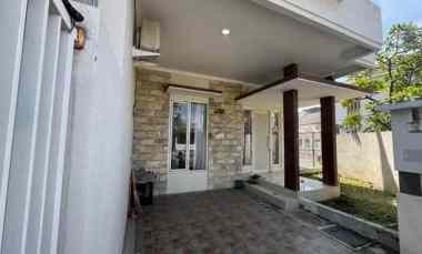 Rumah 2 Lantai Kutisari Indah Row 10 meter dekat Petra, Rungkut, Tenggilis