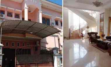 dijual rumah kutisari utara
