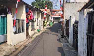 dijual rumah lama area kebon jeruk