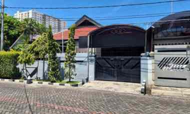 Dijual Rumah Lama Terawat Manyar Kartika Tengah Kota