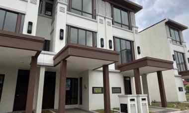 Dijual Rugi Rumah 3 Lantai Semi Furnish di Lavon 3 Daisan Tangerang