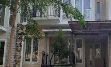 dijual rumah lawang
