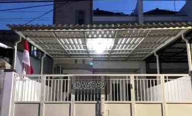 Rumah 2 Lt Terawat Lebak, Ploso, Kenjeran Surabaya Timur dekat Gm