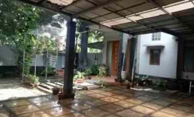 dijual rumah lebak bulus