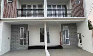 Rumah Impian 2 Lantai Siap Huni dan Bebas Banjir Lewinanggung, Cibubur