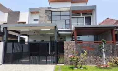 Dijual Rumah Lokasi Perumahan Araya Golf Malang