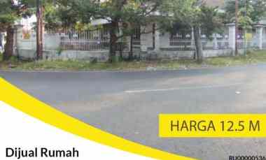 Dijual Rumah Lokasi Strategis di Jalan Buring Malang