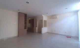 dijual rumah long beach residence