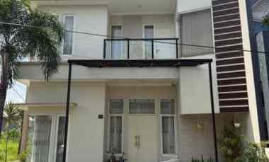 Rumah Posisi Hook Modern Minimalis Lokasi Jalan Papa Biru
