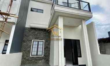 Rumah Mewah Modern 2 Lantai di Lowokwaru Berlokasi Strategis