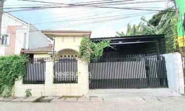 Dijual Rumah Luas Asri di Mekarjaya Depok
