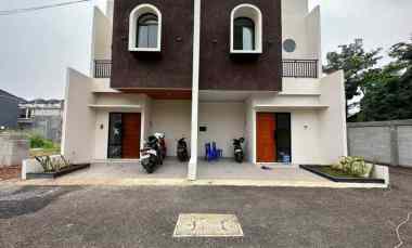 Rumah Siap Huni di Lubang Buaya dekat Plaza Pd.Gede, LRT TMII