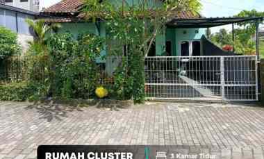 Rumah Cluster Barat Kampus Unriyo Tajem, Sleman 1,1 km ke Stadion Ma