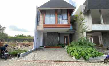 Jual Rumah Megah 2 Lantai Type Luas Lokasi Strategis Belakang Transmar