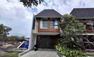 Rumah Megah dalam Perumahan Elit Belakang Transhome Type 130/126m2 Har