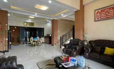 Rumah Mewah With Privat POOL di Maguwoharjo Sleman View Sawah