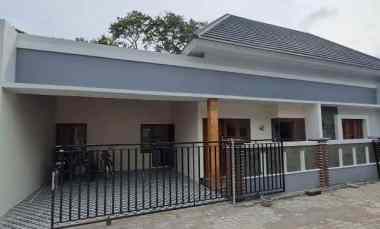 dijual rumah maguwoharjo sleman