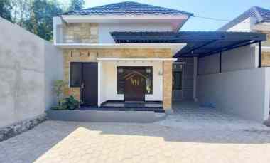 dijual rumah maguwoharjo sleman