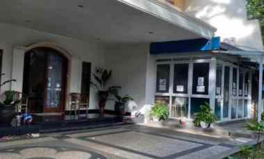 dijual rumah makmur sukajadi