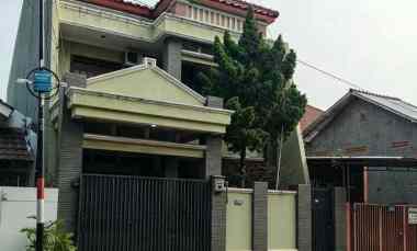 Dijual Rumah 2 Lantai Strategis Siap Huni di Malaka Jaya Duren Sawit