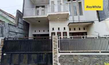 dijual rumah manukan dadi