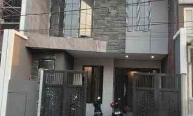 Jual Rumah Gress 2 Lantai Area Manyar Posisi dekat Raya Manyar Kertoarjo