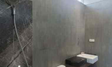 Rumah di Manyar Indah New Gress Istimewa Modern Strategis