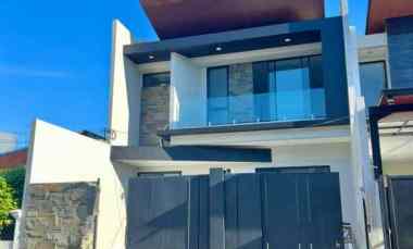 Dijual Rumah Baru Kontemporer Manyar Jaya dekat Galaxy Mall