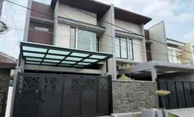 Manyar Kertoadi Rumah Baru Surabaya Row 3 mobil Granit Full