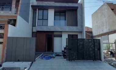 Rumah Manyar Kertoarjo dekat Dharmahusada, ITS, Kertajaya Code DND