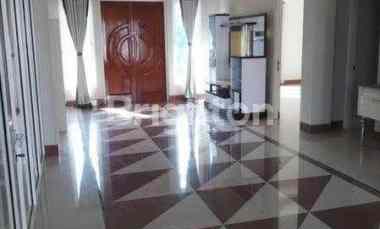 Rumah 2 Lantai Manyar Rejo Surabaya Siap Huni Area Bisnis