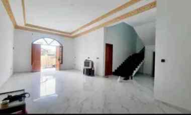 Rumah 2 Lantai Manyar Rejo Surabaya Siap Huni Bangunan Baru