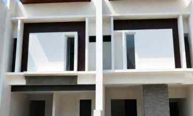 Rumah Dijual di Manyar Rejo
