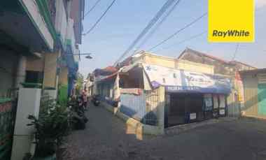 dijual rumah manyar sabrangan