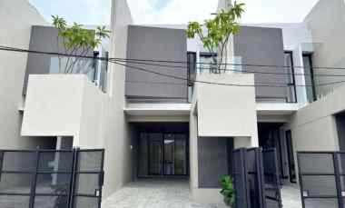 dijual rumah manyar tirtoasri