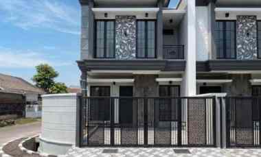 Rumah Manyar Tompotika NEW Minimalis Carport 2, Row 2.5 Mobil