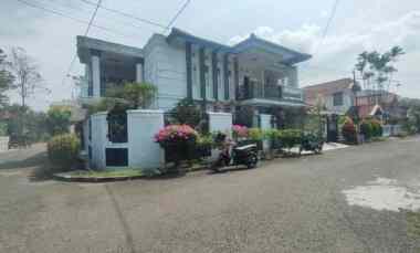 dijual rumah margahayu raya