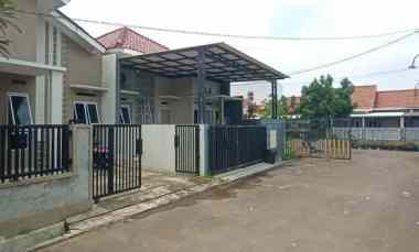 dijual rumah masuk mobil