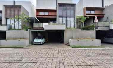 dijual rumah mayang residence