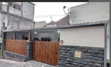 dijual rumah mayjend panjaitan