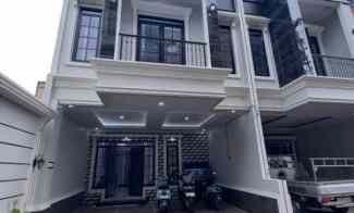 dijual rumah mbv175