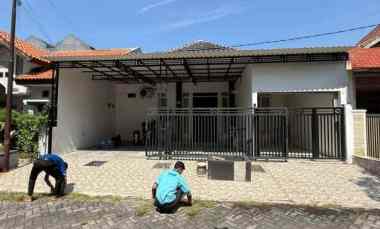 dijual rumah medokan asri