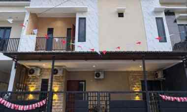 dijual rumah medokan ayu
