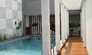 dijual rumah menteng