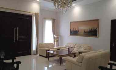 dijual rumah menteng