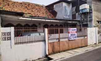 dijual rumah menteng unit bagus standart 1 lantai